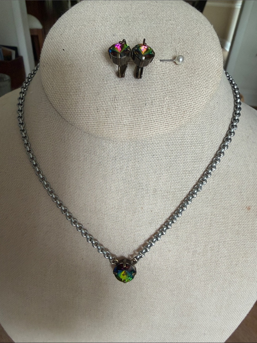 Sabika Multicolor Iridescent Crystal Necklace and Studs